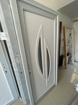 PLASTOVÉ VCHODOVÉ DVERE BIELE 980mm.x2080mm.