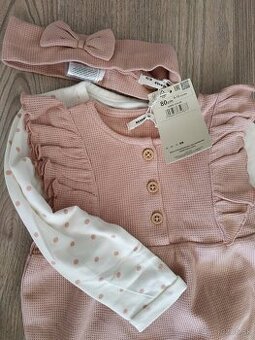 Suprava body, dupacky a celenka - 1