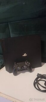 Predám PS4 PRO 1TB