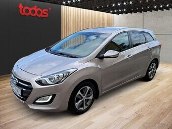 Hyundai i30 KOMBI 1.6i CRDi 16V DOHC Family + FULL LED + ZIM