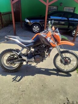 KTM duke 200