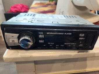 Autoradia na Diely. kus 10e s usb 15e