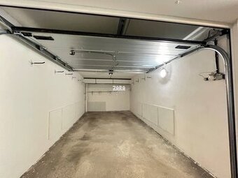 Západ -Terasa - ul. Idánska, 18 m².GARÁŽ. Elektronická brána