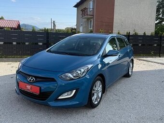 Hyundai i30 CW 1.6i CRDi 16V DOHC Comfort