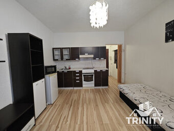 Garsónka s balkónom na prenájom v centre Nových Zámkov