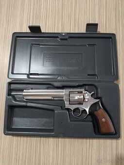Revolver Ruger GP100, 357 Mag (6-ranový)