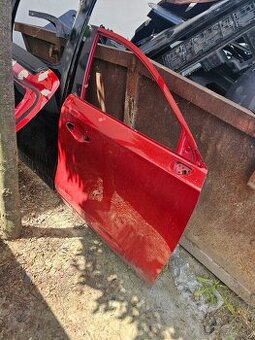 Dongfeng forthing T5 dvere prave  kapota zadna, svetlo zadne