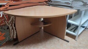 Rohový oblúkový stôl