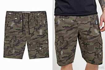 (Kraťasy Gate, Reserved, Cropp, HM), (Nohavice HM)