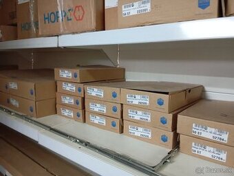 Materiál na okná a dvere