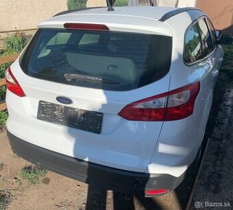 Rozpredam Ford Focus MK3 1.0 Ecoboost M2DA