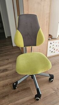 Rastúca stolička Mayer Actikid A2