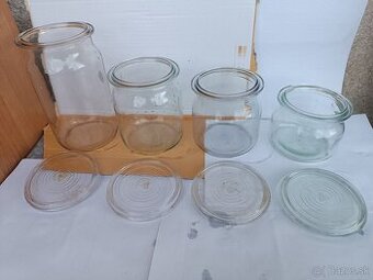 Zavaraninové poháre so skleneným viečkom