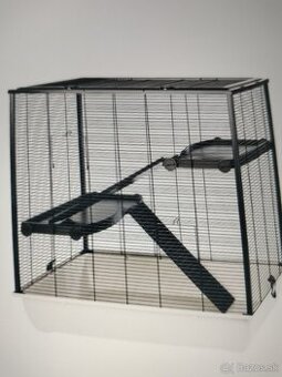 Klietka s dvomi potkaníkmi