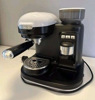 Pákový kávovar s mlynčekom Ambiano