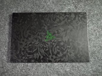 Razer Blade 15 (2023) RTX 4060