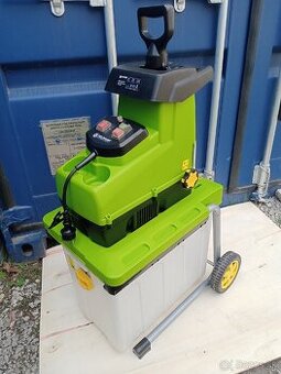 Drvič konárov Fieldmann