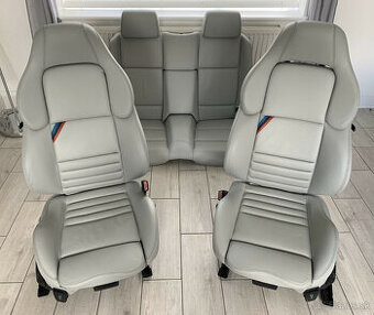 BMW E36 M3 strieborné kožené sedadlá Vader