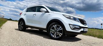 KIA Sportage 2.0 CVVT 16V 4WD EX A/T