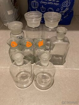 Laboratórne sklo - fľašky so zábrusom