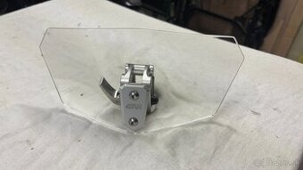 Deflektor GIVI S180T na plexy číry.