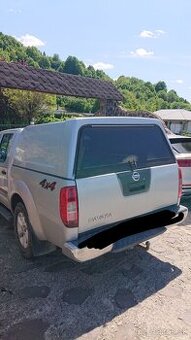 Hardtop nissan navara d40