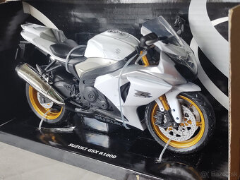 1:12 motocykle
