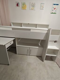 detská multifunkčná posteľ s písacím stolíkom