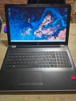 15.6 palcove Hp 15 s 500gb ssd diskom 8gb ram a radeon R7 m3