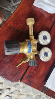 Kyslíkový redukčný ventil