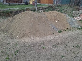 Darujem hlinu, za odvoz, zadarmo