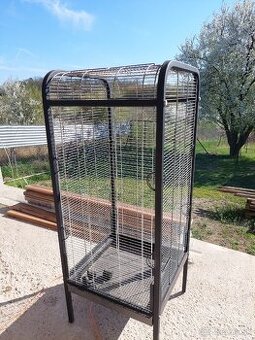 Klietka pre papagája