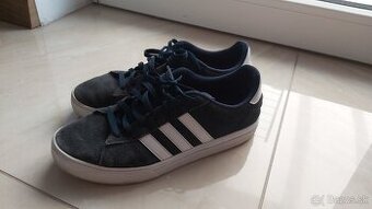 Adidas Daily 44EU