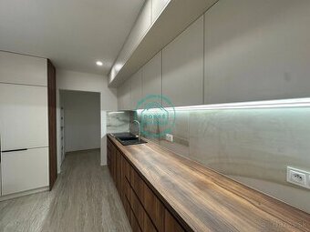 Znížená cena Exkluzívne na predaj 3 izbový byt na Juhu