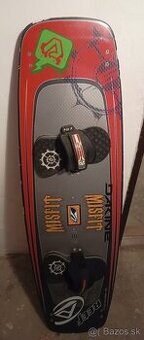 Kiteboard kitesurf SLINGSHOT Misfit 146 cm