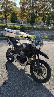 Nová Moto Guzzi V85 strada + doplnky