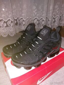 Nike Air VaporMax Plus