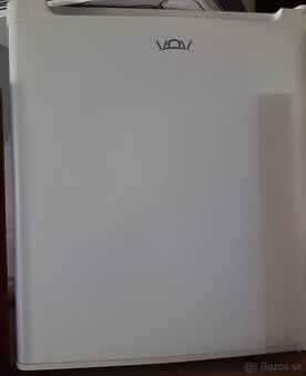 Predám malú chladničku MINI REFRIGERATOR
