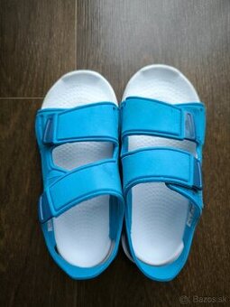 Adidas sandálky