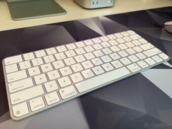 Apple Magic Keyboard 2024 US - v záruke