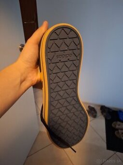 Tenisky adidas