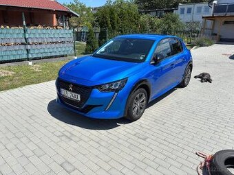 Peugeot e208