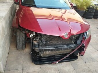 Skoda Rapid diely na opravu - 1