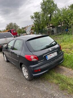 Peugeot 206+ - 1