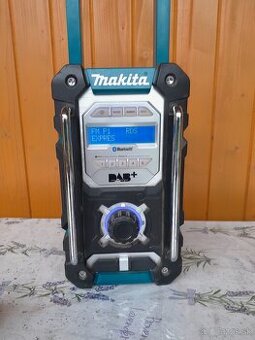 Makita DMR 112