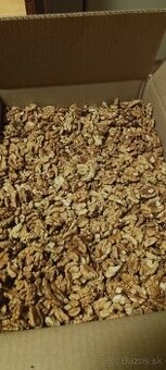 Predam tohtorocne vlasske lupane orechy polovice.