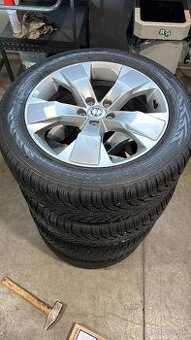 Originál sada VOLVO XC40 R18 zimné pneu