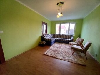 Predám 4 izbový byt s balkónom Fiľakovo - 1