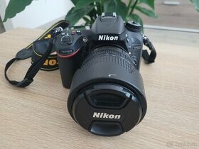 Nikon D7100 + AF-S DX NIKKOR 18-105mm + batoh