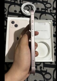 Apple iPhone 13